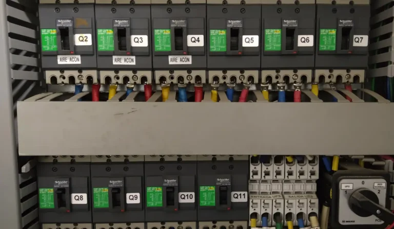 Electricidad Industrial en Cali 3 Tableros Eléctricos y Redes Eléctricas Baja Tensión